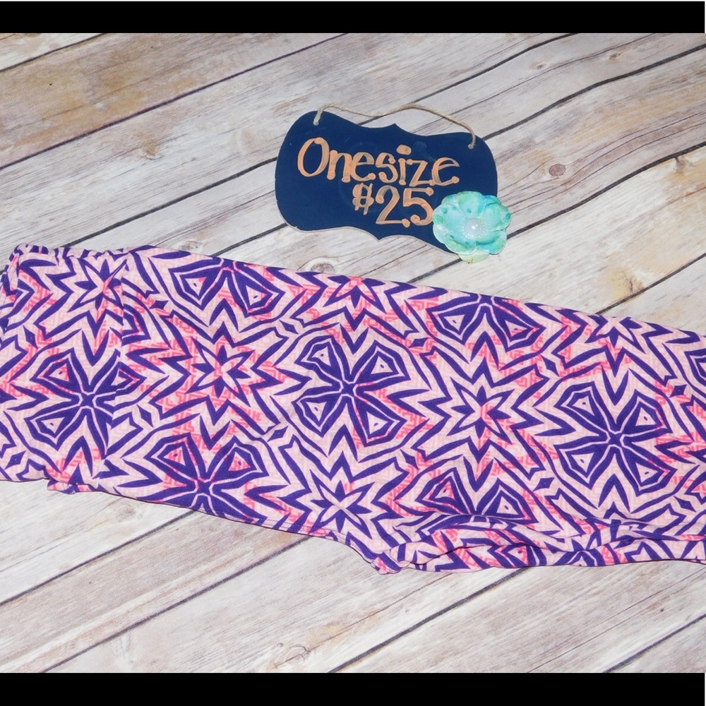 New Lularoe Onesize Leggings 💕